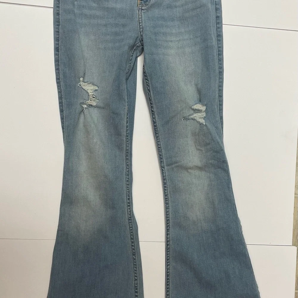 Hollister High-rise Flare Light Blue Jeans Size 0R w25R. Teens - Picture 1 of 8